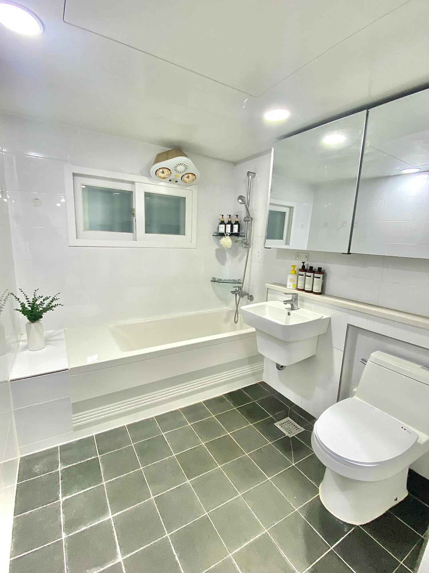 Hanok Bomun Guest house Seoul