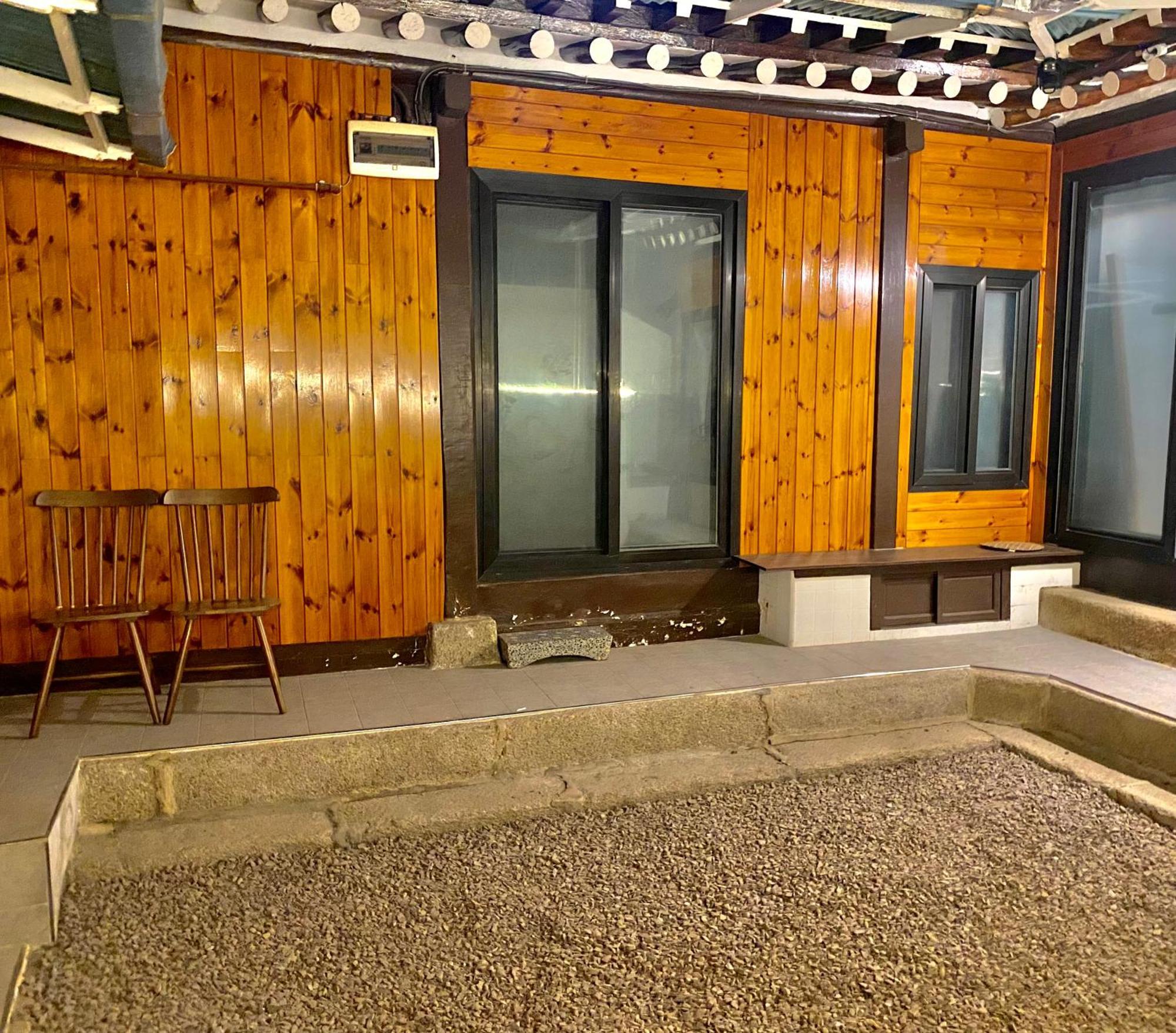 Hanok Bomun Guest house *